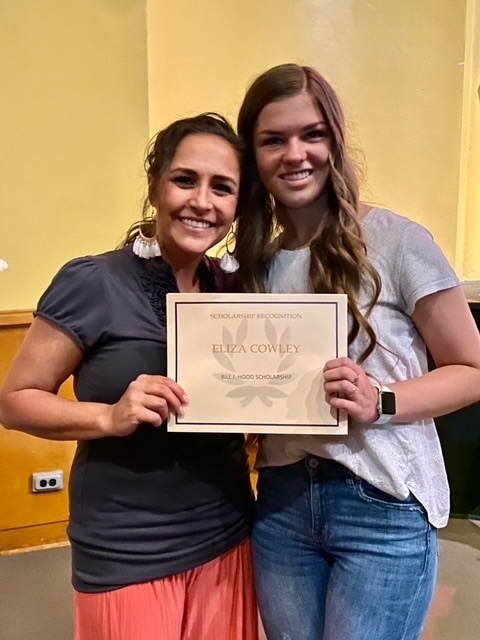 Congratulations to Eliza Cowley who was awarded the Bill J. Hood Scholar Athlete Award! This award is given to the highest achieving athlete in academics.
