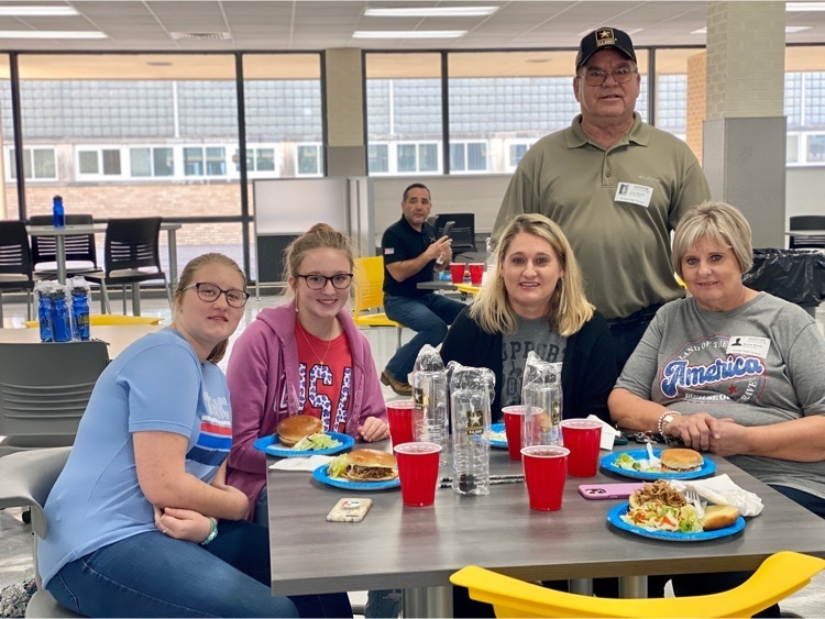 families and their special veterans gather for lunch