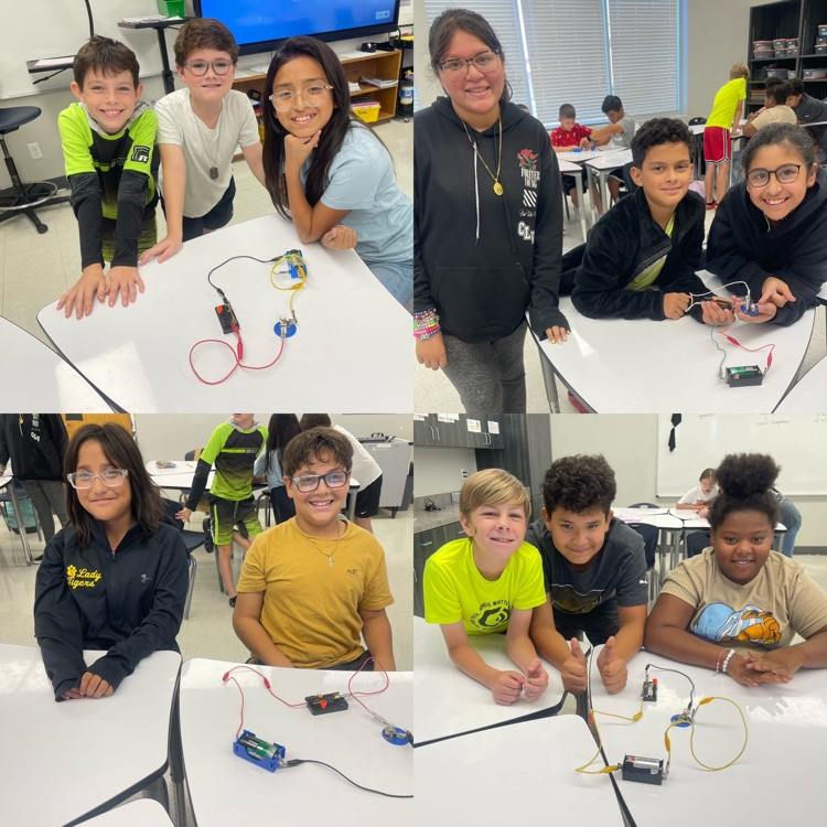 students building circuits 