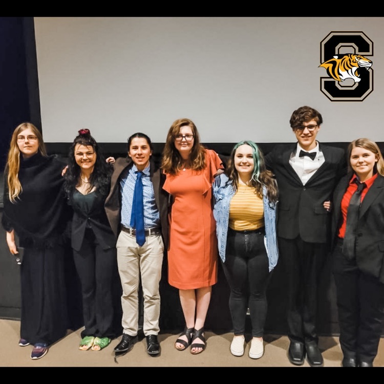 Five students advance to The National Speech and Debate Association National  Tournament